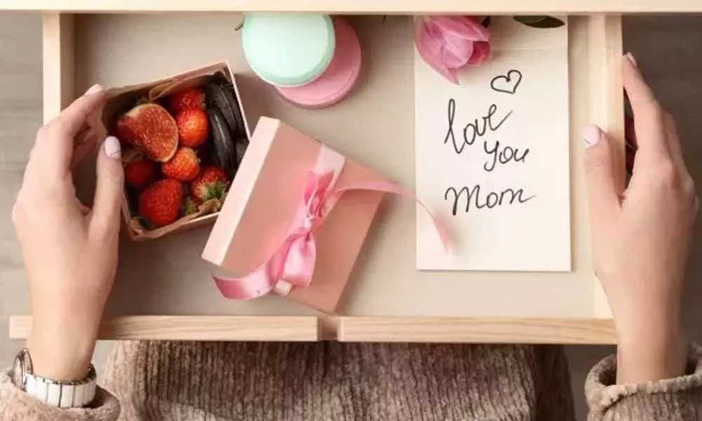 What should you gift to the New Moms on Mothers Day?